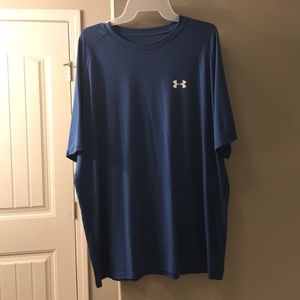 Under Armor men’s shirt